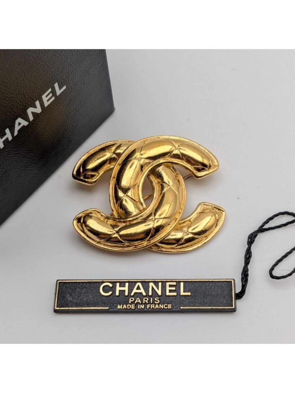 Chanel Brooch Quilted CC Logo Gold First Era Vintage